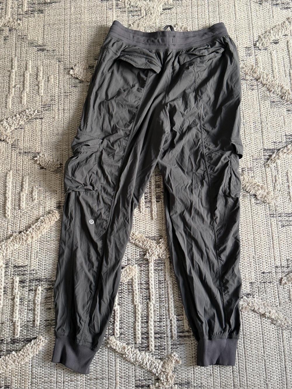 Lululemon Dance Studio Cargo Jogger size Small - Picture 8 of 8